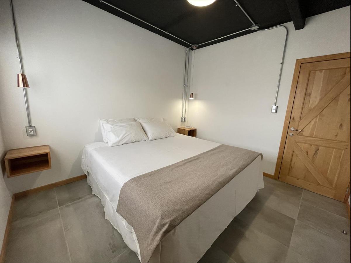 Hotel Big Sur Puerto Natales Kültér fotó
